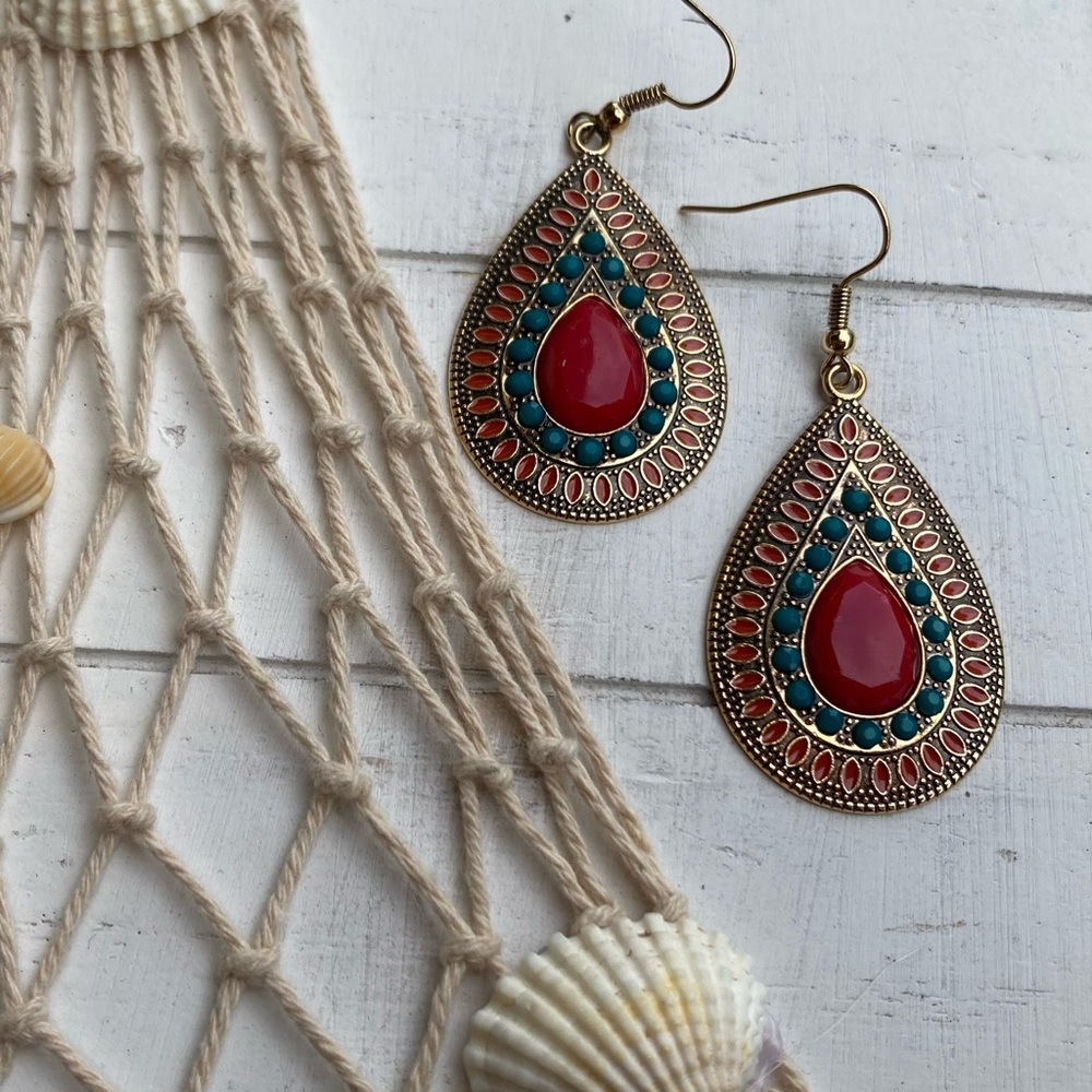 WATER DROP EARRINGS ✨